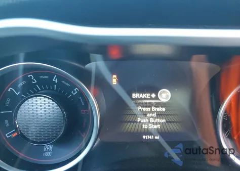 2018 Dodge Challenger R/T 392 z USA, uszkodzony, nr VIN 2C3CDZFJ4JH132699